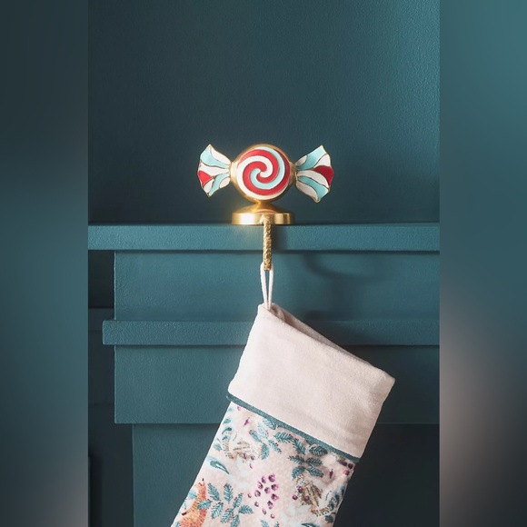 Anthropologie 🍭Peppermint Candy 🍬 Gold Metal Stocking Holder 🎅🏻 - Picture 2 of 5